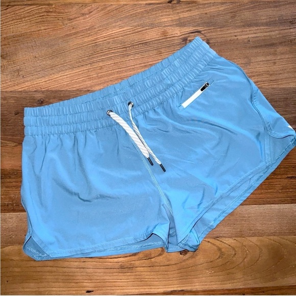 Vuori Clementine Short 2.0 2.5”, Blue, Size  Xtra Large - Picture 4 of 5
